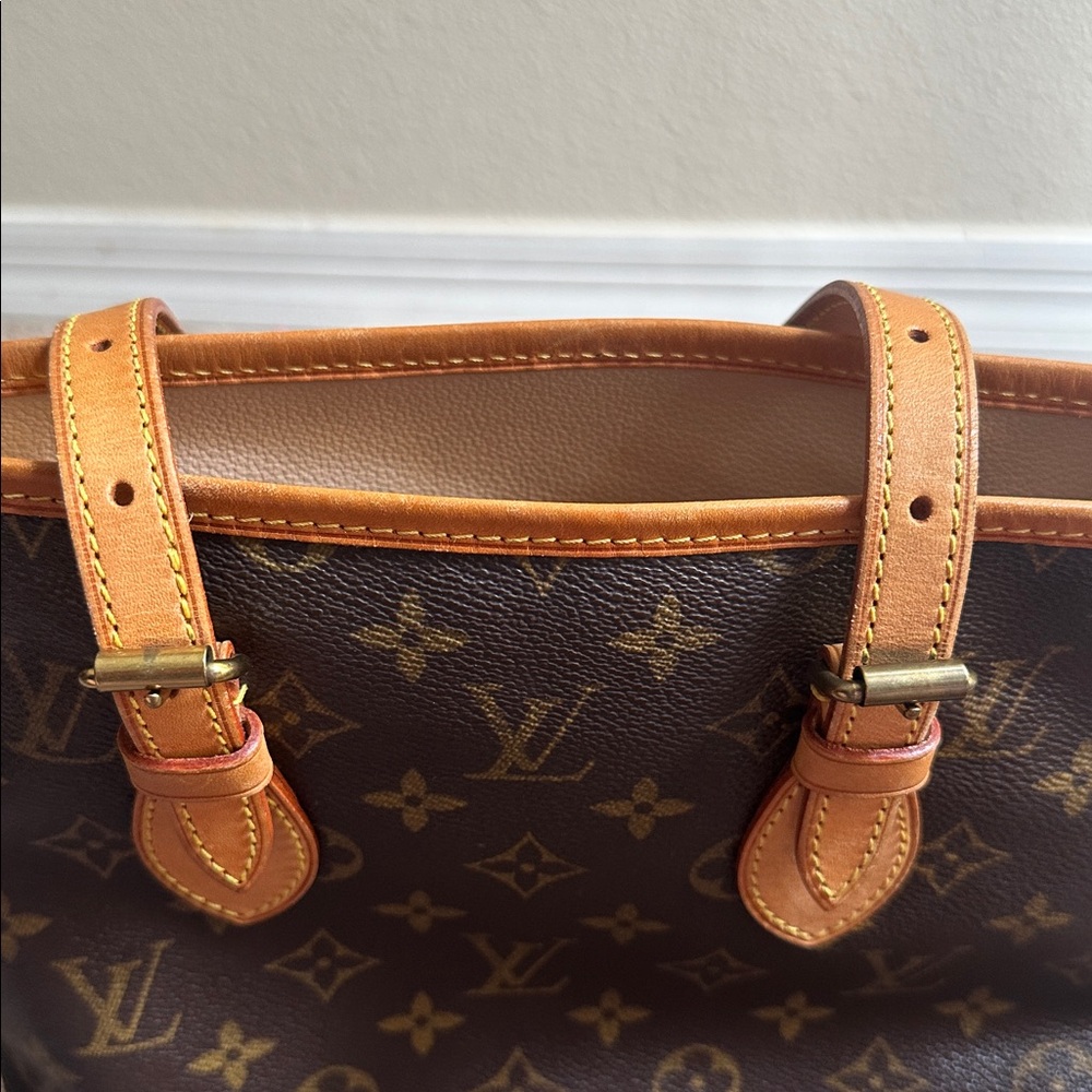 LOUIS VUITTON Monogram Petit Bucket 23 - Picture 7 of 11